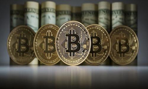   如何将USDT钱包中的USDT转成人民币：完整指南 / 

 guanjianci USDT，钱包，人民币，虚拟货币 /guanjianci 

随着数字货币的普及，USDT（泰达币）作为一种稳定币，已经越来越受到投资者的欢迎。USDT的价值与美元挂钩，使得其在市场波动较大的时候能提供一定程度的稳定性。很多用户在持有USDT后，可能会寻求将其转换为人民币以便于日常使用或者投资其他资产。那么，如何将USDT钱包中的USDT转成人民币呢？这篇文章将为您提供一个详细的操作指南，包括步骤、注意事项、交易平台的选择等。

什么是USDT？它的作用是什么？

USDT（Tether）是一种基于区块链的稳定币，其价值通常与美元1:1挂钩。由于其稳定性，它在加密货币市场中被广泛使用，特别是在交易所中用作替代传统法币进行交易。许多交易者选择使用USDT来规避市场波动，保持资产的稳定性。

USDT的引入为数字货币市场带来了便利，它不仅降低了法币和数字货币之间的交易成本，还提高了数字货币的流动性。对于许多投资者和交易者来说，USDT是他们进行短期交易和长期投资的理想选择。

如何将USDT转换为人民币？

将USDT转换为人民币的步骤相对简单，通常可以通过以下几种方式实现：

h41. 选择合适的交易平台/h4
首先，您需要选择一个支持USDT与人民币交易的交易平台。市面上有很多交易所，如火币网、币安等，都提供此类服务。在选择时，注意查看平台的费率、流动性和用户评价。

h42. 注册并验证账户/h4
一旦选定平台，您需要创建一个账户。大部分交易平台都会要求用户进行身份验证，以确保账户的安全性。

h43. 存入USDT/h4
登录您的账户后，找到存入USDT的选项并复制地址。然后从您的USDT钱包中转出USDT至此地址。确认交易后，等待平台确认您的存款。

h44. 进行交易/h4
存款确认后，您可以在交易所平台上找到USDT/人民币的交易对，选择交易量并发起订单。您可以选择市价单（以当前市场价格立即成交）或者限价单（设置一个价格，待市场达到该价格后成交）。

h45. 提现人民币/h4
订单成交后，您可以在账户中看到人民币的余额。接下来，前往提现选项，将人民币提现至您的银行账户中。请注意，提现过程可能需要一定的时间，并且平台可能会收取手续费。

USDT转人民币的手续费如何计算？

在进行USDT转人民币的交易时，无论是存入还是提现，交易平台通常会收取一定的手续费。这些手续费可能根据平台、交易量和用户的认证级别而有所不同。

普遍来说，平台在充值时会收取区块链的矿工费，这通常是不可避免的，而在提现时则可能会有固定的手续费或按比例计费。为了减少手续费，用户可以选择流动性更高的时间段进行交易，或者在单位手续费最低的时间进行提现。

是否存在USDT和人民币之间的交易风险？

在将USDT转换为人民币的过程中，用户需要注意一些可能的风险：

h41. 市场波动风险/h4
虽然USDT的价值稳固，但在某些特殊情况下，它的价格可能会出现轻微波动。想要确保转换得到的人民币金额时刻稳定，用户需要选择合适的交易时机。

h42. 平台风险/h4
选择交易平台时，用户要注意风险。某些平台可能存在安全隐患或资资金链问题，导致用户资产丢失。在选择交易所时，务必查阅其资质、口碑与用户评价。

h43. 法规合规风险/h4
在某些国家和地区，数字货币的使用受到限制。用户在进行USDT与人民币的转换时，需确保其行为在当地法律法规的框架之内。

有什么平台可以用于USDT转人民币？

对于希望将USDT转换为人民币的用户来说，选择合适的交易平台至关重要。目前市场上有多个平台提供这样的服务：

h41. 火币网/h4
火币网是中国较早的数字货币交易平台之一，提供多种币种的交易，包括USDT与人民币的交易。该平台以其流动性强、安全性高而受到许多用户的青睐。

h42. 币安/h4
币安交易平台在全球范围内拥有庞大的用户基础，提供多种数字货币的交易对，其中也包括USDT与人民币。币安的界面友好，适合新手使用。

h43. OKEx/h4
OKEx同样是一个比较知名的交易平台，提供多个交易对以及金融衍生品。在OKEx上，用户可以轻松地将USDT转换为人民币，并快速提现至银行账户。

总结：USDT转人民币的便捷性与注意事项

通过上述步骤，用户可以方便地将USDT钱包中的资产转换为人民币。尽管流程相对简单，但用户还需注意手续费用、市场风险以及遵循法律合规。此外，选择交易平台时，请用心挑选信誉良好、口碑佳的平台，确保资产的安全。最后，保持对市场动态的关注，以便于在最佳时间进行交易，确保能以最优的价格将USDT转换为法币。

常见问题解答

h41. USDT和人民币的汇率是如何计算的？/h4
USDT与人民币之间的汇率并非固定，主要取决于市场供需关系。与其他货币对交易一样，汇率会随市场波动而变化，用户在选择交易时需要看清市场状态。

h42. 我需要多少手续费来进行USDT转人民币？/h4
手续费因平台而异，通常包括交易及提现手续费。用户需查看具体交易平台的费率，以便明晰交易成本。

h43. 我能否通过银行直接买到USDT？/h4
一般情况下，银行不直接支持USDT的购买。建议通过数字货币交易所进行交易，完成USDT的购买后再进行人民币的转换。

h44. 如何提高USDT转人民币的速度？/h4
选择流动性较强的时间段，选择当前市场价格下的市价单通在交易所进行交易。提现时，选择高峰时间会导致延迟，相对较空的时间段提现会快些。

h45. USDT钱包应该选择哪种类型？/h4
用户可以选择硬件钱包和软件钱包，根据自己的需求评估安全性与方便性。硬件钱包提供高安全性，而软件钱包则适合频繁交易。

h46. 国家法律对USDT的使用有何影响？/h4
不同国家对数字货币的态度差异性很大。某些地区允许自由使用，而有些国家可能会限制或禁止数字资产交易。用户在使用时需了解当地法律。

希望以上信息能帮助您理解如何将USDT钱包中的USDT转成人民币的整个过程，以及可能遇到的问题。如果您还有其他问题，欢迎随时提出！